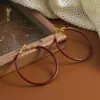 Otoño e Invierno Giratorio Elegante Rojo Ankora Estilo Retro Hong Kong Aro Círculo Grande de Gama Alta Clip para Oreja Rojo para Mujeres con Rostros Cuadrados y Redondos