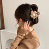Presilha de cabelo de pelúcia em formato de peixe para outono e inverno para mulheres, luxo leve e toque de alta qualidade, tamanho grande para cabelos grossos, acessório de cabelo versátil tipo pinça de tubarão