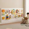 Prateleira de metal premium com painel perfurado para bebês e crianças pequenas, painel de educação infantil, painel de pendurar para cercadinho de bebê, parede de armazenamento de brinquedos educativos
