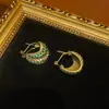Brincos Pesados Pequenos Banhados a Bronze Antigo Ocidental 18 Ouro Vintage com Pedras de Strass Verdes e Brancas