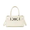 2025 Outono/Inverno Novo Estilo Elegante Cor Sólida Tendência Bolsa de Mão Versátil Moda para o Dia a Dia Pequena Bolsa Tendência Platina