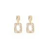 Nuevos pendientes de plata de moda con microincrustaciones, exquisitos pendientes de estilo Chanel retro de palacio con perla cuadrada de alta calidad para mujer.