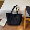 Minimalista de outono, alta qualidade, grande capacidade, nova moda 2026, elegante, versátil, bolsa de ombro, bolsa tote e bolsa transversal