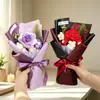 Ramo de rosas puntiagudas de lana tejido a mano, flores artificiales tejidas, regalo transfronterizo para el Día de San Valentín, flores artificiales al por mayor
