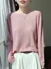Suéter de punto de cuello redondo para mujer para primavera y otoño, con un estilo relajado, lana fina, adecuado para el trabajo, simple y holgado, un suéter fino para usar como base
