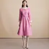 Vestido Elegante Slimming Francês Retrô Estilo Pequeno Chanel com Gola Redonda e Saia de Botão Único
