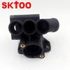 Adecuado para la cubierta del termostato del automóvil Volkswagen, material plástico para el agua del automóvil OE 021 121 117A