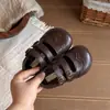 Nova coleção de outono: Sapatos infantis de couro estilo britânico, sapatilhas de sola macia para meninas, sapatos de princesa com fechos de velcro, sapatos baixos pretos