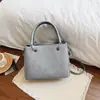 Bolsa de Mão da Moda Estilo Coreano Nova para Mulheres, Outono de 2026, Grande Capacidade para o Dia a Dia, Pequena Quadrada, de Ombro Único Transversal