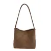 Cross2026 Otoño Nuevo Estilo Coreano Textura Retro Bolso Cubo Simple Nicho Viaje Diario Bolso de Hombro Único Bolso Debajo del Brazo