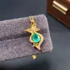 Venta al por mayor de fábrica Popular Colgante de Esmeralda Natural Plata S925 Incrustado Piedra Principal 6*8 Joyería de Lujo Venta Directa de Fábrica