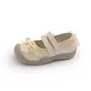 Zapatos para Niñas Zapatillas Blancas de Princesa para Niños 2026 Nuevo Estilo Delgado Primavera y Verano Zapatos Blancos Casuales de Entrenamiento para Niñas