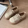 Moda Primavera y Verano Zapatos de Mujer 2026 Birkenstock Zapatos Casuales Suela Gruesa Nuevo Con Cordones Transpirable Aumentador de Altura Diseño Hueco para Personas Bajitas
