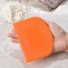 Cuchillo para rebanar Rascador de plástico Espátula Masa Pastel Silicona Tapete para amasar Crema Rascador de pan Herramientas para hornear domésticas