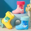 Botas de lluvia para niños nuevas dibujos animados lindas niños bebé botas de lluvia niñas estudiantes niños pequeño zapatos de agua impermeables zapatos de goma