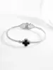 Pulseira de Liga para Mulheres, Estilo Coreano Fashion e Versátil, Pulseira Aberta de Trevo de Quatro Folhas, Pulseira de Luxo Leve e de Nicho de Alta Qualidade, Presente