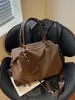 Bolso Boston de Mano Simple de Gama Alta para Mujer 2026 Nuevo Estilo Bolso de Hombro Único para Viajes Diarios Bolso Cruzado Versátil de Gran Capacidad