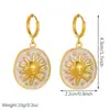 Brincos Rosto de Sol Gota de Óleo Branca Aço Inoxidável Banhado a Ouro Moda Retrô Brincos Versáteis para Mulheres Novo Estilo Estação Independente
