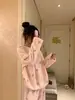 Pijama de coralina para mujer, engrosado para invierno, lindo conjunto de ropa de estar de franela, moderno y holgado, conjunto de cárdigan de manga larga