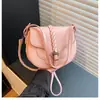 Bolso de sillín de alta gama transfronterizo de nicho para mujer, nuevo y elegante bolso vintage para el teléfono del día a día, bolso versátil de hombro y cruzado
