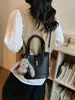 Bolso Cubo de Moda Retro con Hebilla de Cierre para Mujer 2026 Nuevo Estilo Simple Versátil Gran Capacidad Bolso de Hombro Cruzado
