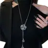 Colar Longo de Pérolas em Camadas com um Toque de Luxo Leve e de Alta Qualidade, Corrente Elegante e Versátil para Suéter, Acessório da Moda para o Dia a Dia Venda por Atacado