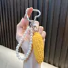 Pingente de chaveiro de corrente de pérolas com espiga de milho, chaveiro fofo de milho para casais, chaveiro para carro e bolsa