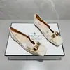 Zapatos Mocasines Versátiles Nuevos de Primavera Retro 2026 Planos de Tacón Bajo para Mujer Zapatos de Calle de Punta Cuadrada Mocasines para Mujer Nuevo Estilo Chino