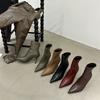 Botas de Moda Bico Fino Salto Agulha para Mulheres 2025 Outono e Inverno Novo Estilo Europeu e Americano Botas Curtas de Salto Agulha Botas Chelsea Elegantes Botas Individuais para Mulheres