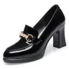 Otoño 2026 Nuevo Llegada Puntiagudos Charol Brillantes Tacones Altos Estilo Británico Moda Pedrería Mary Janes Puntiagudos Zapatos de Salón Mujer