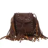 Bolso de teléfono transfronterizo de nuevo estilo con borlas, retro, remaches personalizados, bolso de hombro pequeño versátil para mujer