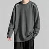 Camiseta de manga larga para hombre, capa interior de otoño para hombre, camiseta base elástica de corte holgado, camiseta estampada estilo coreano ins para hombre