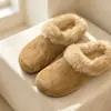 Chinelos peludos estilo francês, estilo Birkenstock, para mulheres, nova coleção primavera 2026, design de calçar, forrados com fleece para aquecimento e com bico fechado