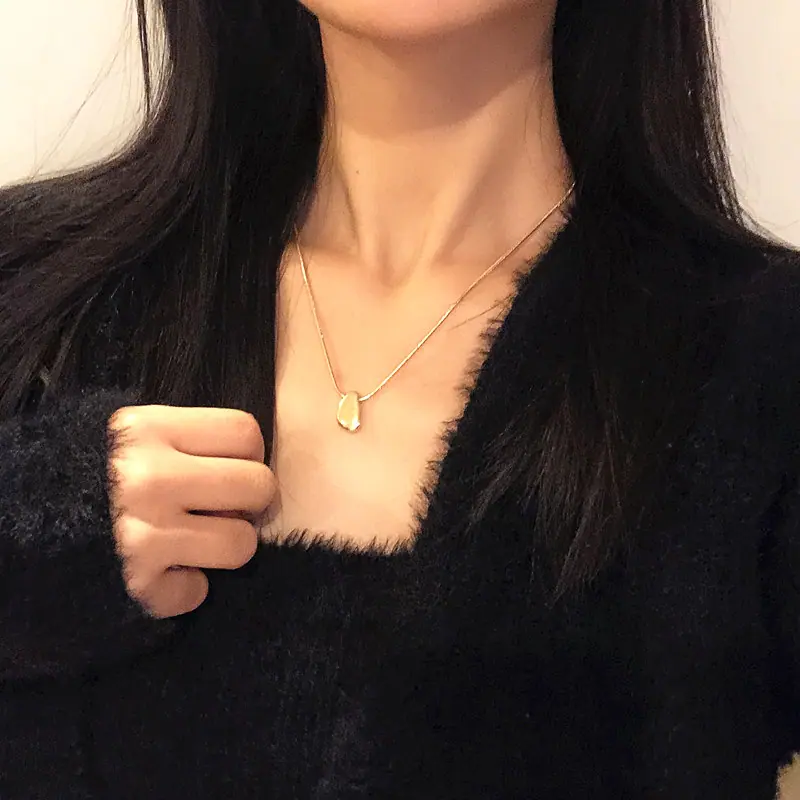 小巧豌豆项链