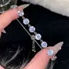 Pulsera Corazón Brillante de Lujo con Diamantes Completos para Mujer, Nuevo Modelo 2026, Joyería Exquisita de Gama Alta para Estudiantes y Mejores Amigas