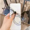 Nuevas monturas de gafas de moda trendy, montura grande con lentes planas azules de bloqueo de luz azul trendy en forma de D para miopía, efecto adelgazante, unisex
