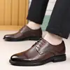 Sandálias Masculinas de Couro Bovino de Primeira Camada, Novos Sapatos de Couro Formais de Negócios Estilo Verão, Sapatos Masculinos Estilo Coreano de Couro Genuíno Bico Fino Estilo Britânico Respiráveis Tendência