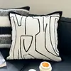 Sofá moderno minimalista con cojines estilo ins en blanco y negro, patrón de cebra de lujo ligero, adecuado para sala de estar, mesita de noche y casa de huéspedes, funda de almohada vintage para ventanal