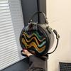 Bolsa Pequena Simples Retrô para Mulheres Outono e Inverno 2026 Nova Moda Bolsa de Mão Redonda Pequena Bolsa Transversal com Textura de Alta Qualidade