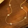 Colar Flor Trevo de Quatro Folhas Cravejado de Diamantes em Prata Esterlina 925 Novo Estilo Céu Estrelado Super Brilhante Nicho de Alta Qualidade Versátil Feminino Colar de Zircônia