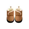 Zapatos para caminar de bebé, de dibujos animados, cálidos, para niños y calcetines, para recién nacidos, bebés, antes de caminar, suela suave, antideslizantes, con velcro