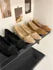 Sapatos Mary Jane Baixos Quadrados de Camurça Retro com Laço Planos Femininos 2026 Outono/Inverno Vento Noturno Solado Macio Sapatos Feijão