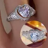 Anillo de Lujo Europeo y Americano con Gema Grande Ovalada y Diamantes para Mujer, Joyería de Mano Moderna y Exquisita, Venta Directa del Fabricante