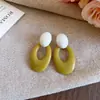 Pendientes Retro Geométricos Huecos de Acrílico Estilo Hong Kong Aguja de Plata, Pendientes de Lujo Ligero de Gama Alta, Accesorios para Orejas de Personalidad Modernos y Elegantes
