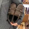 Sapatos Sociais Quadrados de Pelúcia Retro com Aumento Interno de Altura, Mocassins de Solado Grosso para Mulheres, Novos Sapatos de Couro Estilo Britânico para Outono e Inverno