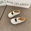 Sapatos Rasos Fashionáveis Versáteis de Solado Grosso com Aumento de Altura e Estampa de Bolinhas Retrô para Mulheres, Outono 2026, para Combinar com Saias, Chinelos Birkenstock de Solado Macio