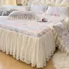 Faldón de Cama Acolchado Estilo Coreano Pieza Única Cepillado Estampado Engrosado Cubrecama Juego de Tres Piezas Cubierta Protectora de Polvo para Colchón Universal Todas las Estaciones