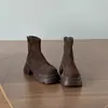 Celebridade da internet novo estilo justo 2026 cano alto sola grossa Botas Martin femininas botas curtas para pessoas baixinhas estilo inverno estilo preto