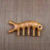 Pente de Massagem de Sândalo Dourado Couro Cabeludo Cinco Dentes Cabeça Redonda Pente Meridiano Corpo Universal Acuponto Pente de Massagem de Sândalo Atacado