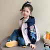 Chaqueta de Béisbol Estilo Primavera y Otoño para Niñas 2026 Nueva Elegante Otoño Niña Bebé Conejito Lindo Policía Cortavientos